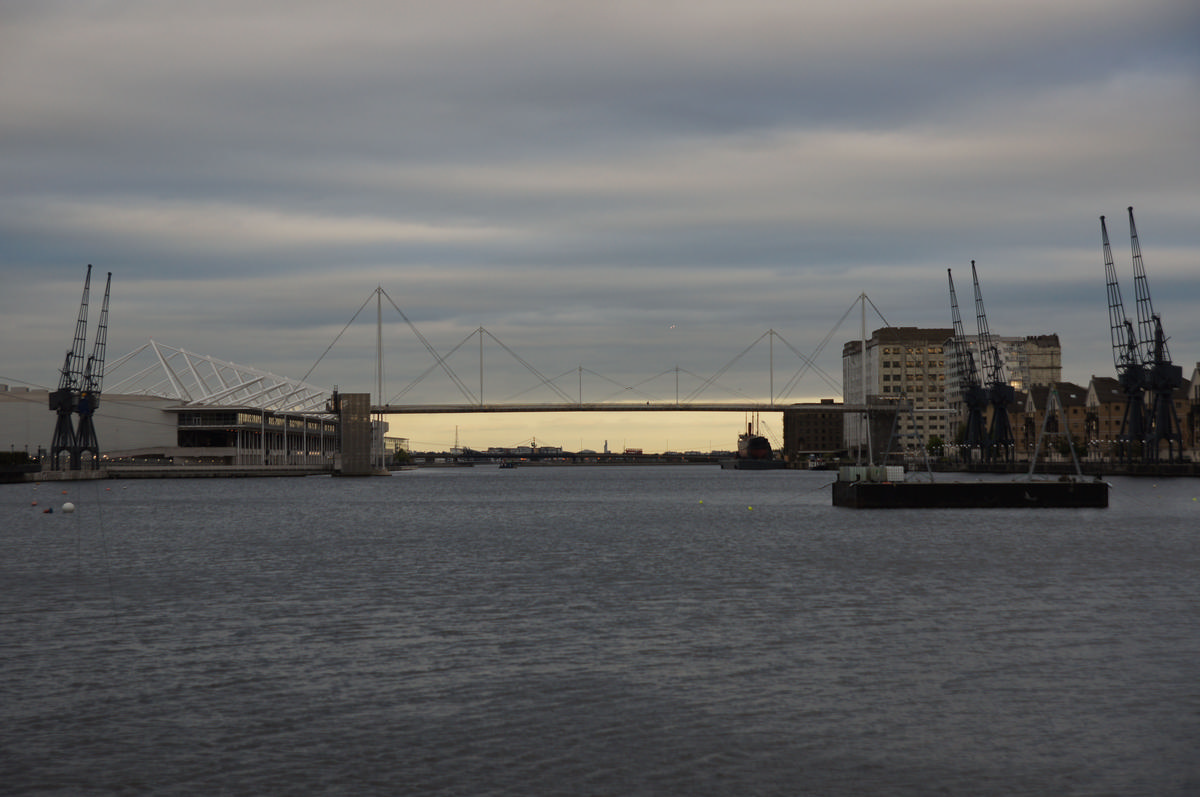 Royal Victoria Dock Pedestrian Bridge 