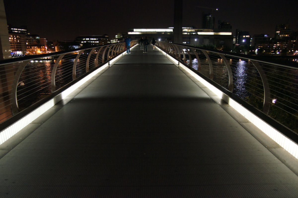 Millennium Brücke 