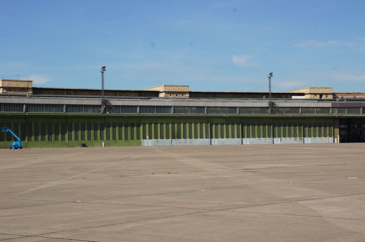Berlin-Tempelhof Airport – Tempelhof Airport Building 
