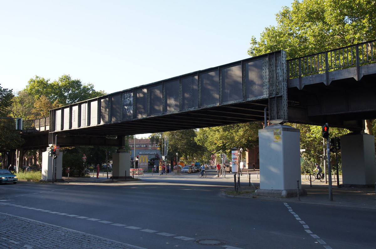 U 1 Subway Line (Berlin) – Hochbahnbrücke Wrangelstraße 