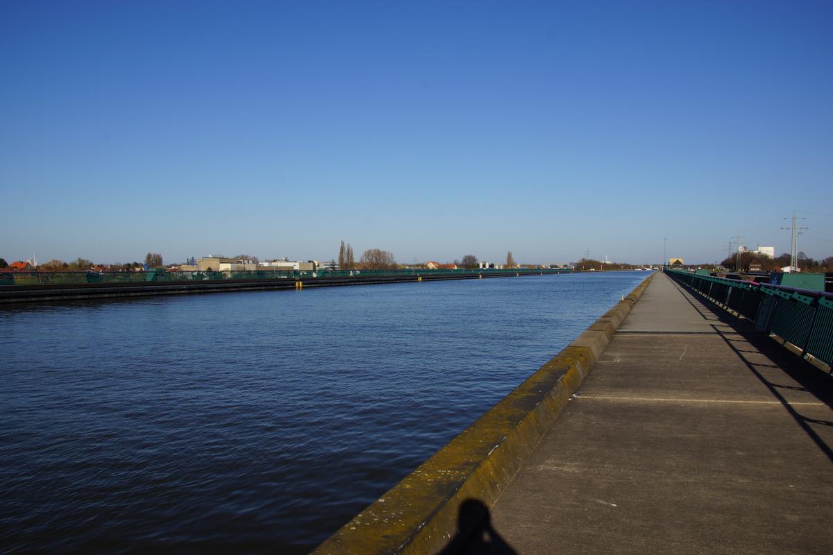 Zweite Kanalbrücke über die Weser in Minden 