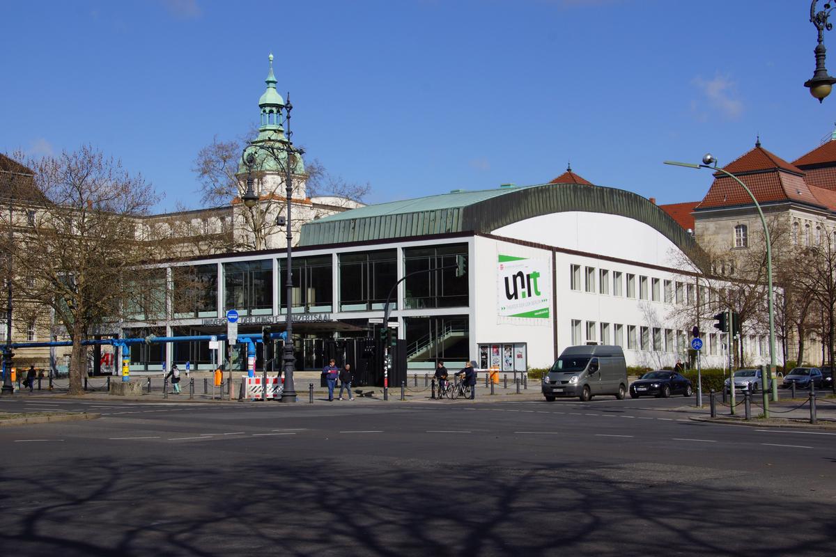 UNI.T - das Theater der Universität der Künste Berlin 