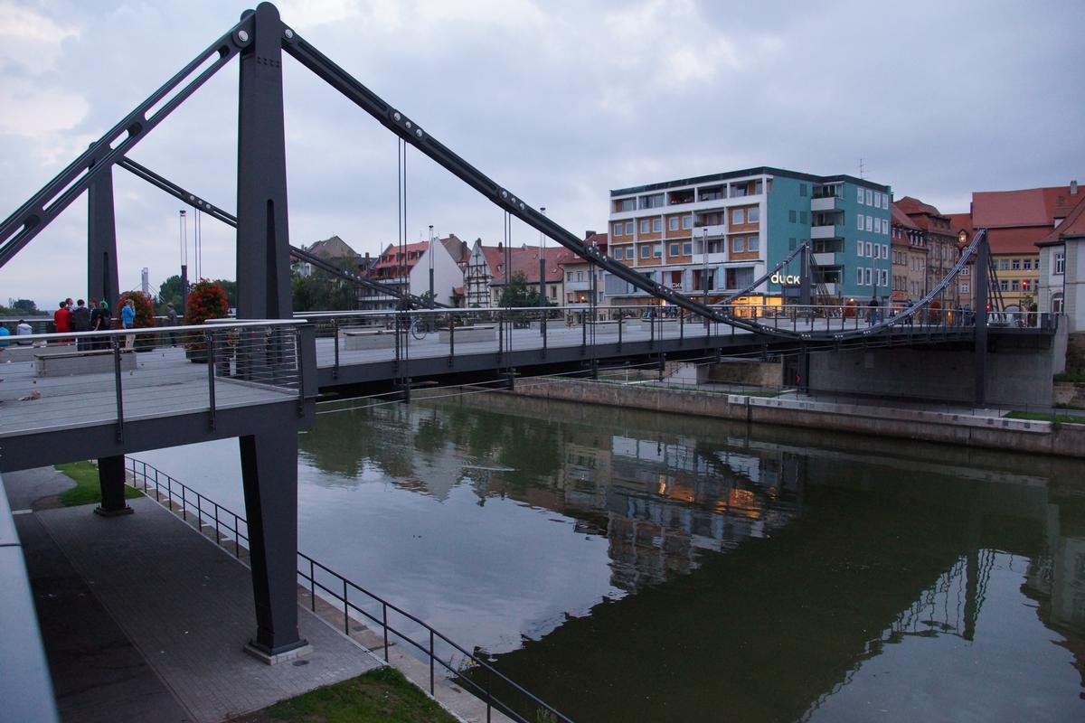 Kettenbrücke 