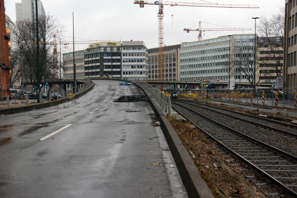 Demolition of the elevated road bridge at Jan-Wellem-Platz in Düsseldorf (Germany) 