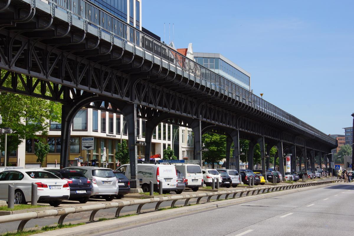Hochbahnbrücke Johannisbollwerk/Vorsetzen 