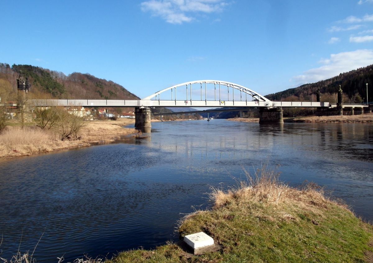 Carola-Brücke 