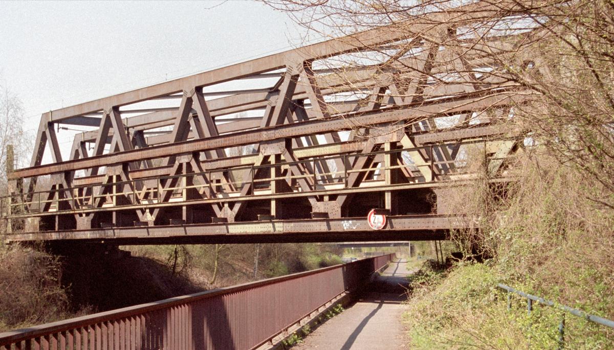 Pont No. 707 à Duisburg 