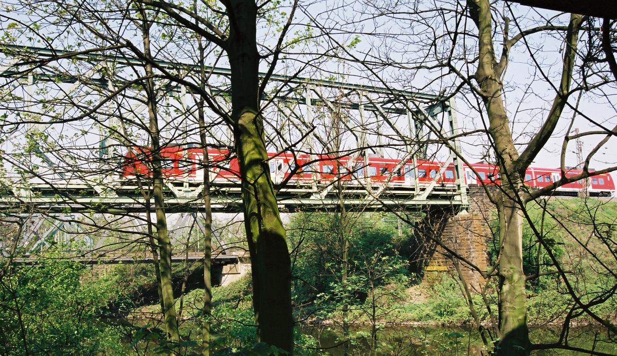 Eisenbahnbrücke über die Ruhr, Duisburg