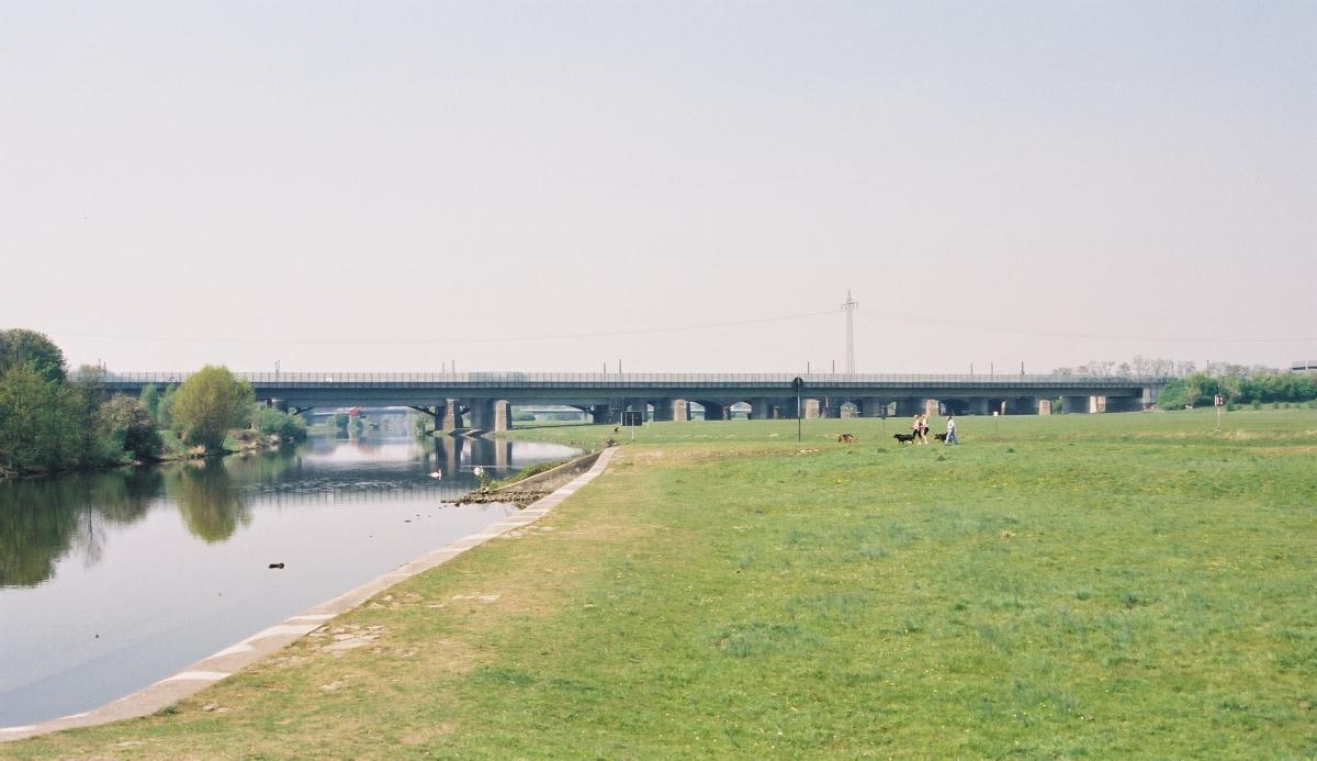 Autobahnbrücke Nr. 704 über die Ruhr (A3), Duisburg 