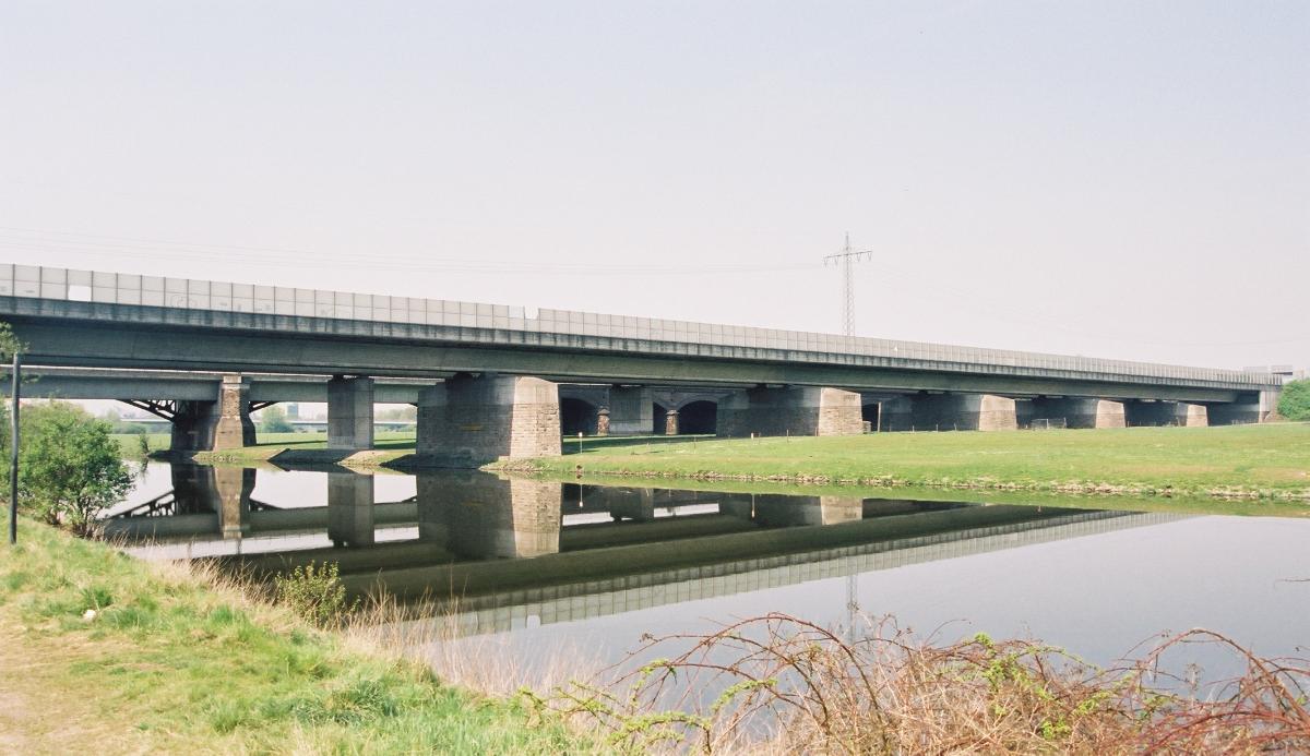 Autobahnbrücke Nr. 704 über die Ruhr (A3), Duisburg 