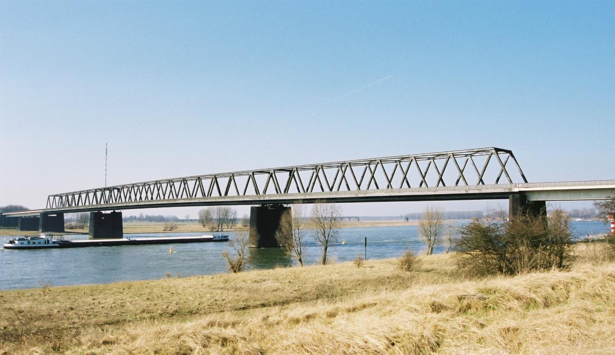 Rheinbrücke Wesel (1952) 