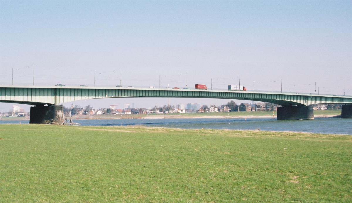 Willy-Brandt-Brücke, Düsseldorf 