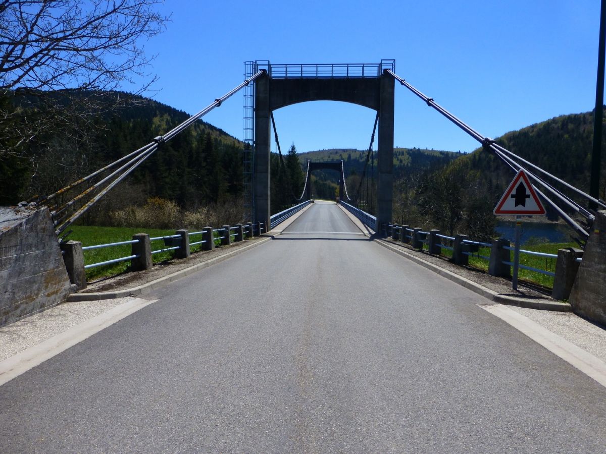 La Palisse Suspension Bridge 