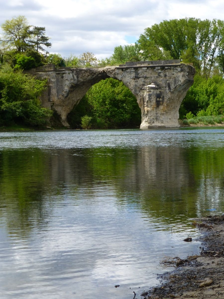 Alte Ardèchebrücke Saint-Just 