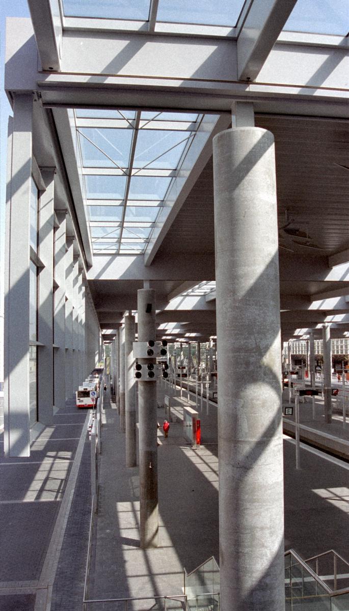 U-Bahnhof Arena/Messe-Nord (Düsseldorf, 2004) 