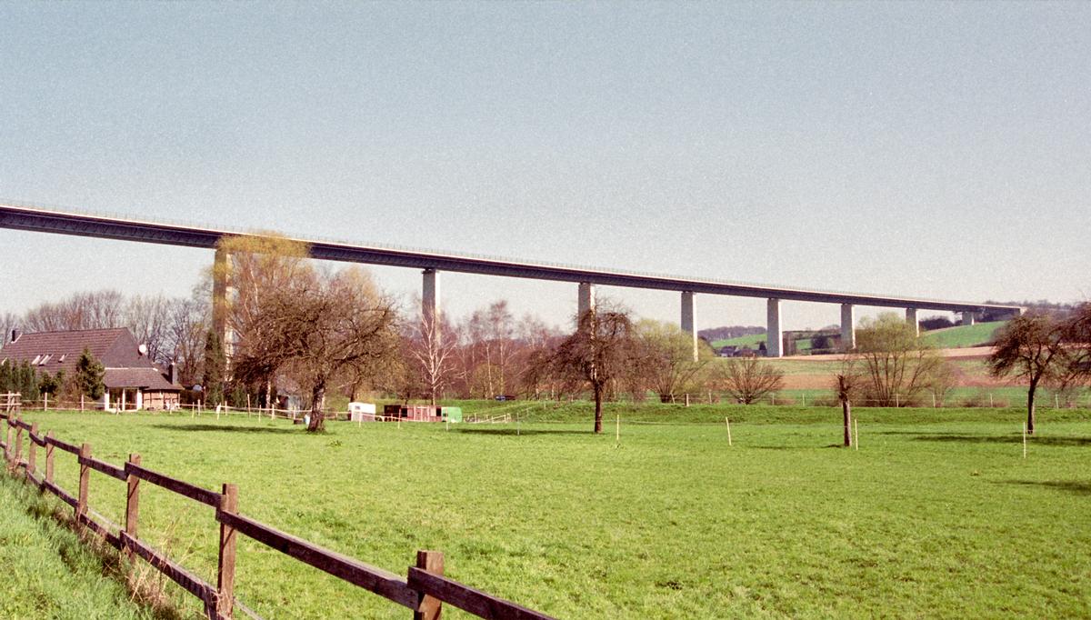 Ruhr Viaduct (Mülheim an der Ruhr, 1966) 