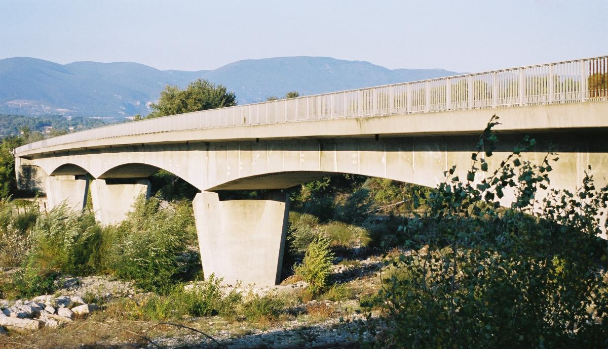Pont de Cadenet 
