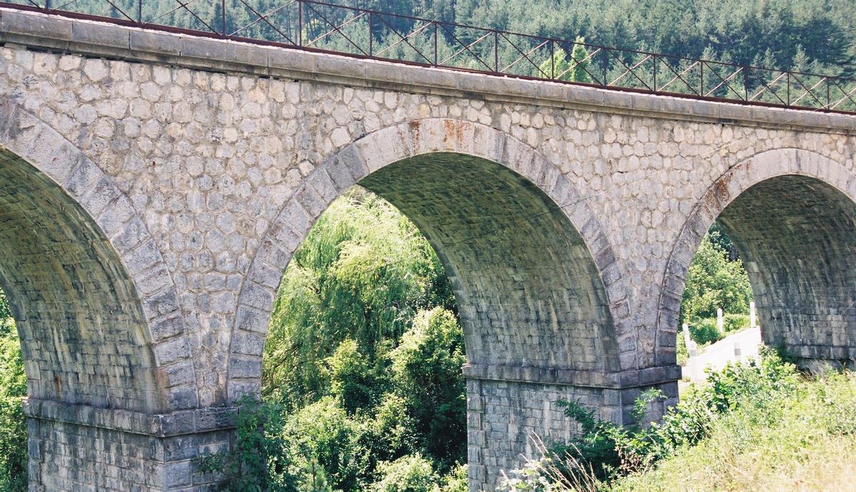 Train des Pignes – Viaduc de Moriez 