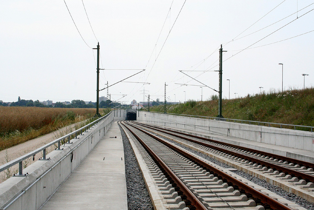 Ramp and north entrance to the Audi-tunnel at the Nuremberg–Munich high-speed railway line, near Ingolstadt 