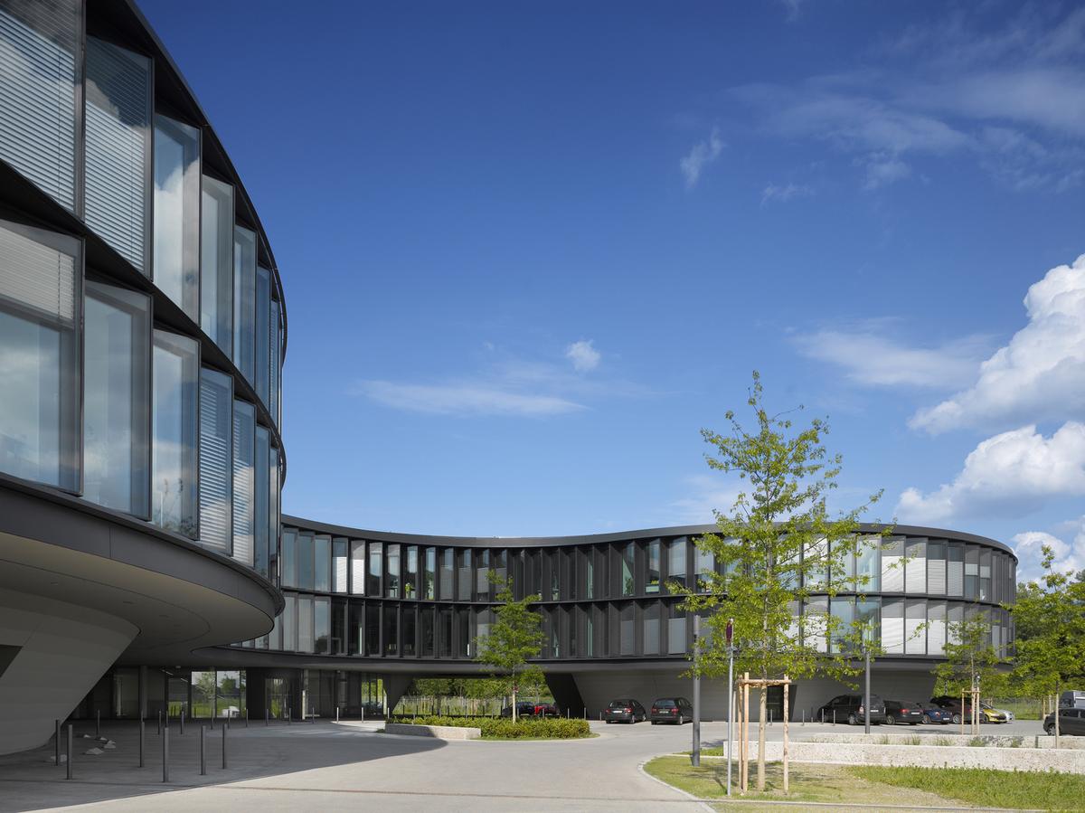 Travel to ESO Headquarters, Garching