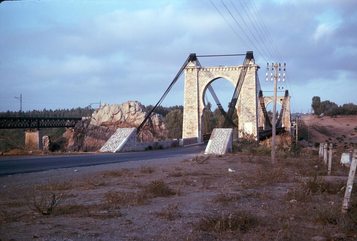 Brücke über den Oued Cherrat 
