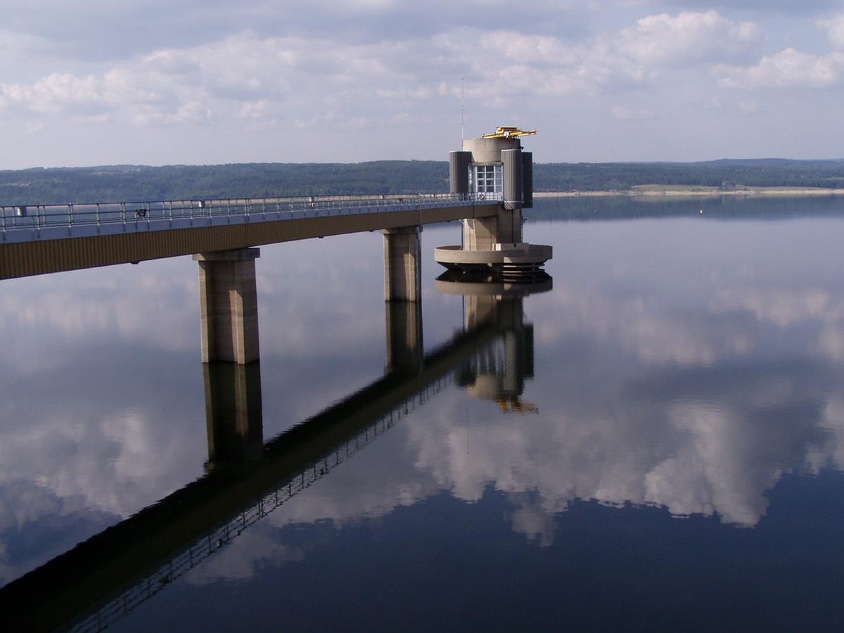 Barrage de Naussac - Überlauf 