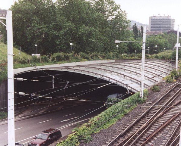 Vordach des Berger-Tunnels in Stuttgart 