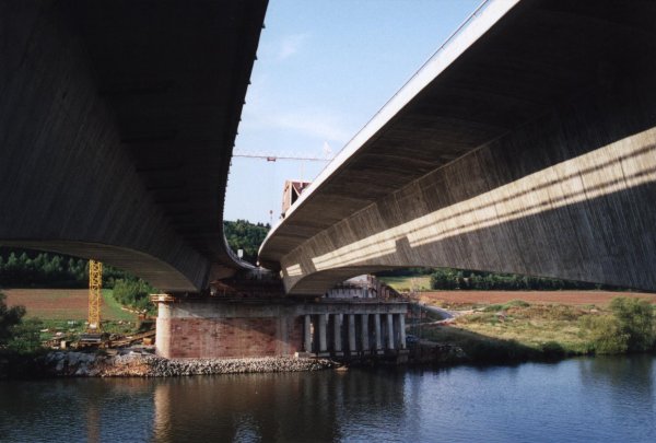 Mainbrücke Bettingen 