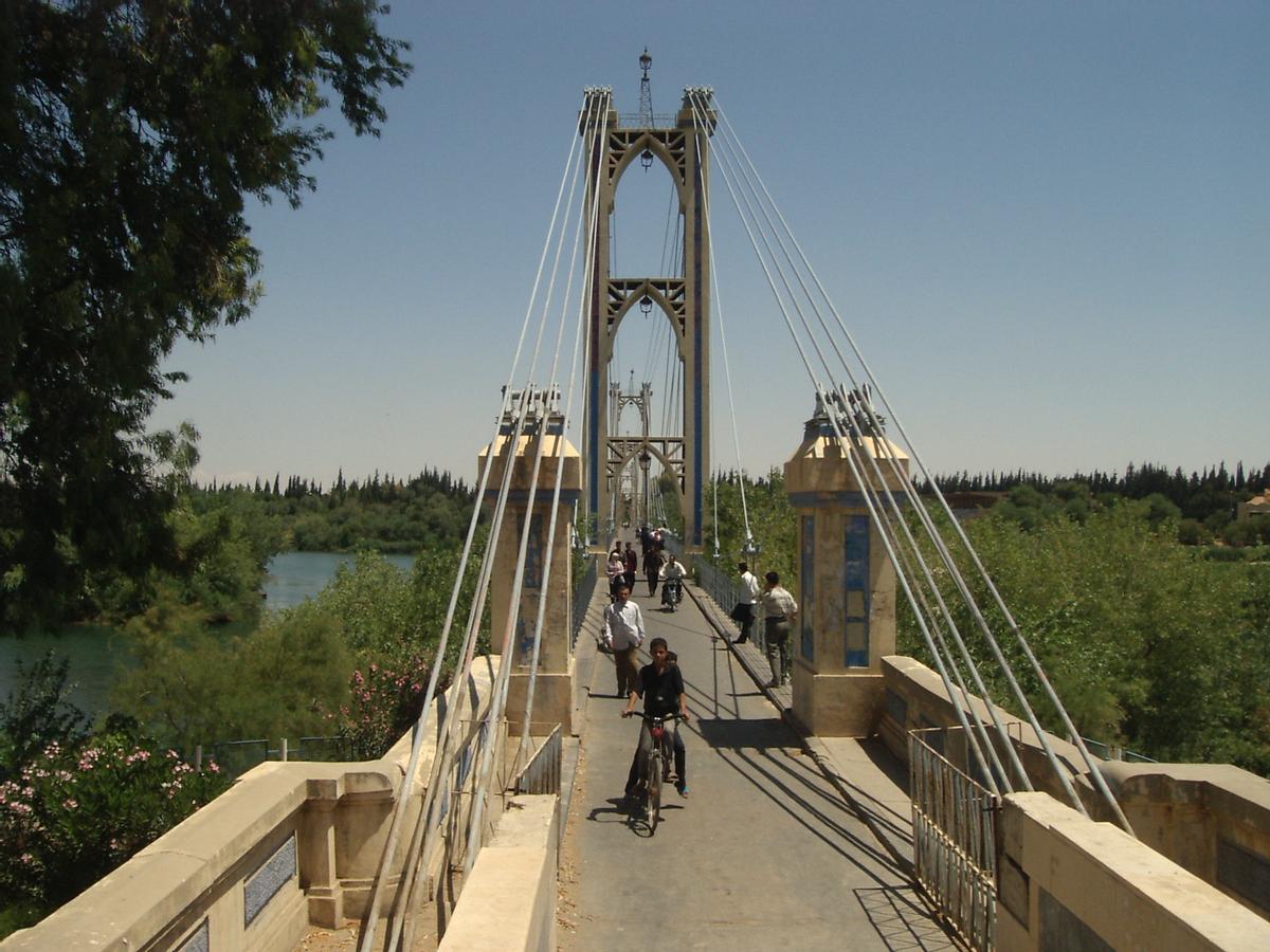 Deir ez-Zur Suspension Bridge 