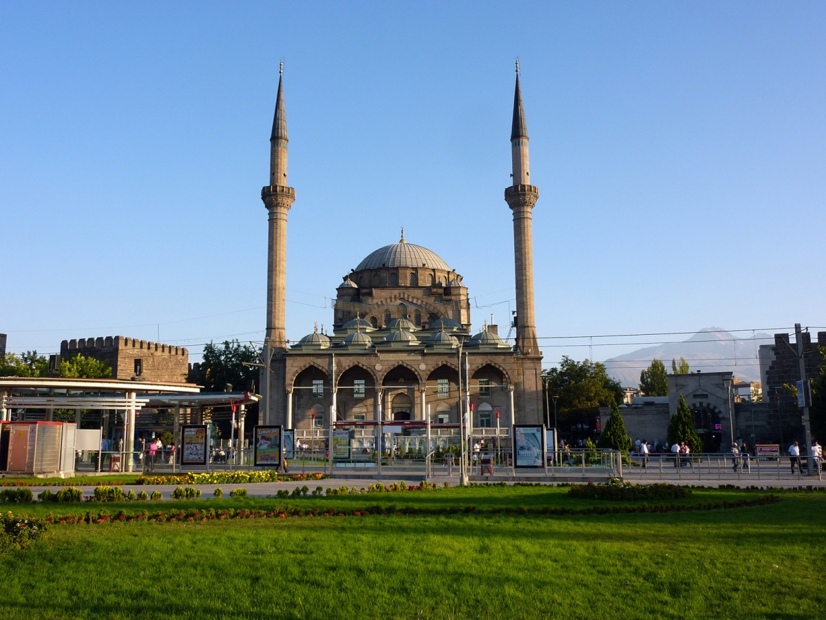 Bürüngüz Mosque 