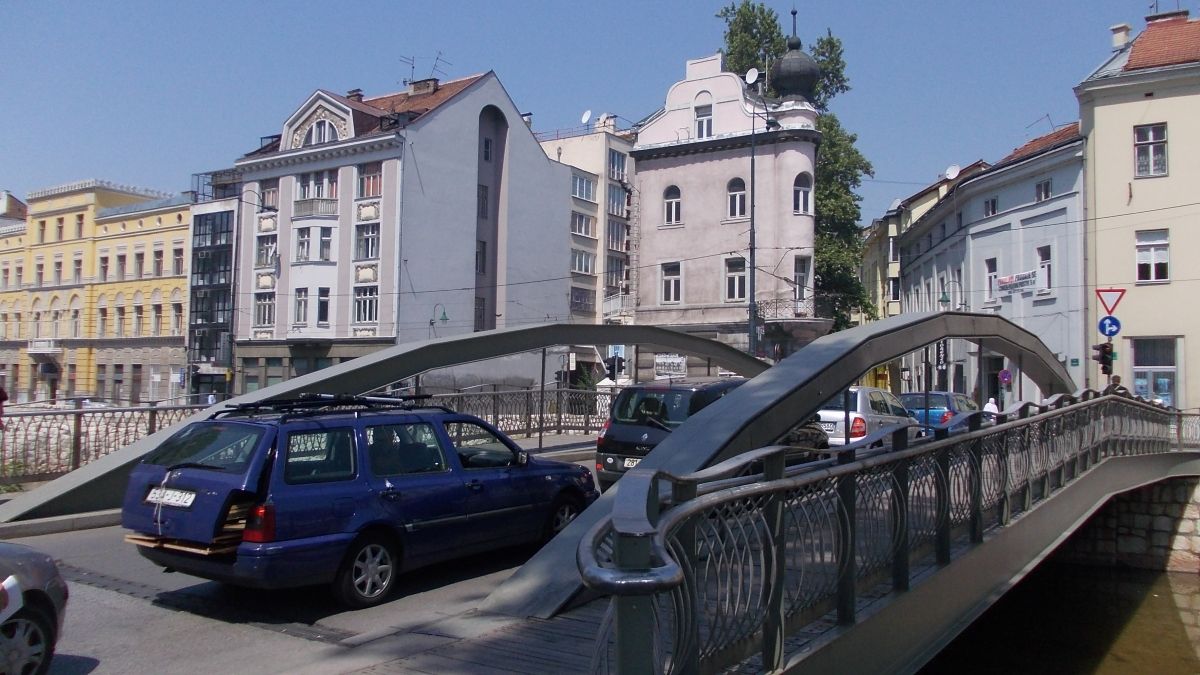 Ćumurija-Brücke 