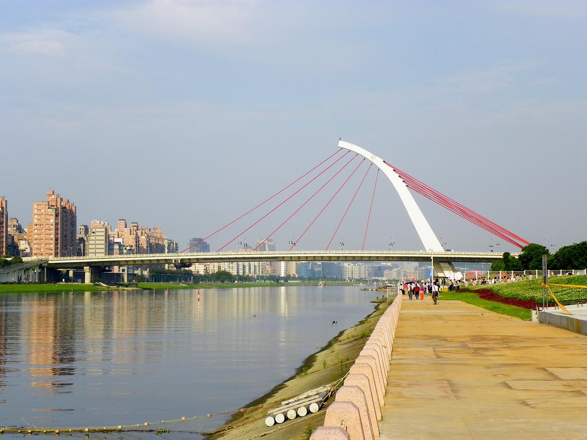 Dazhi Bridge 