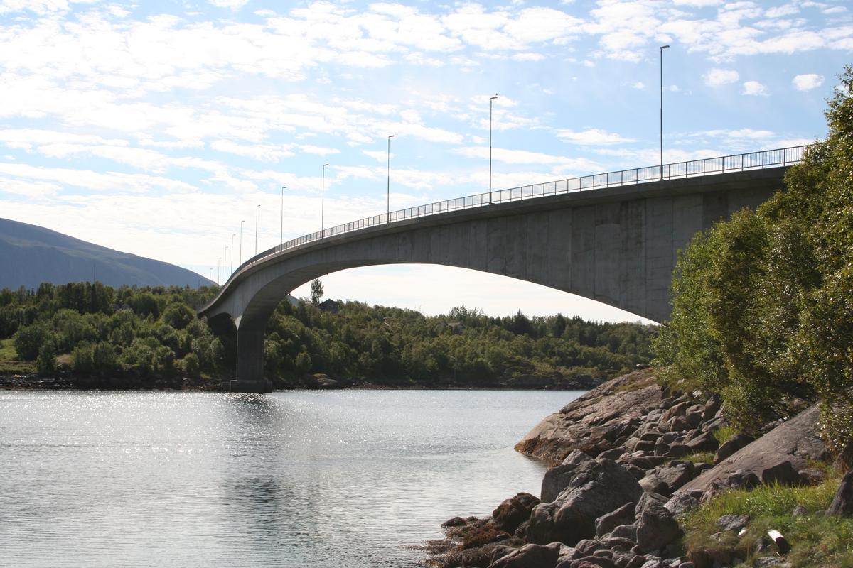 Djupfjordstraumen-Brücke 