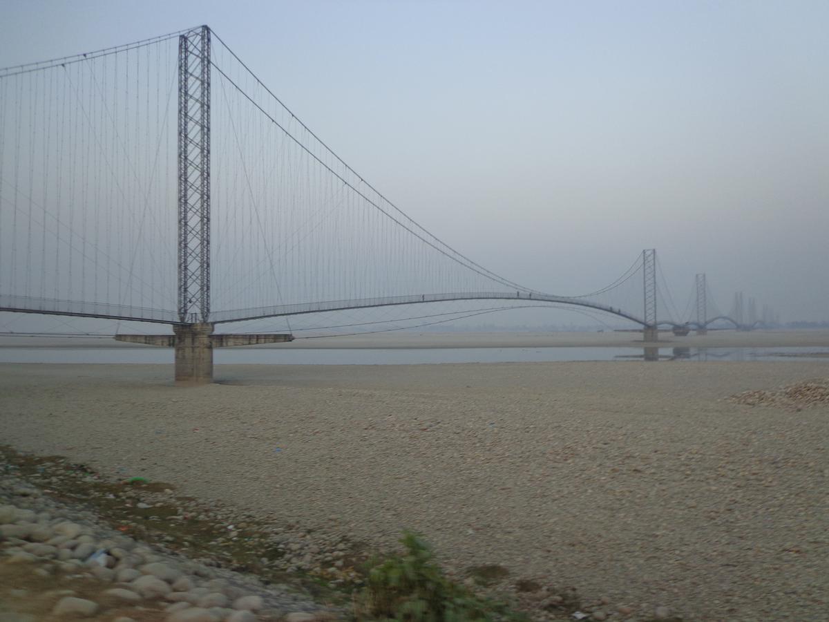 Ponts suspendus de Dhodhara-Chandani 