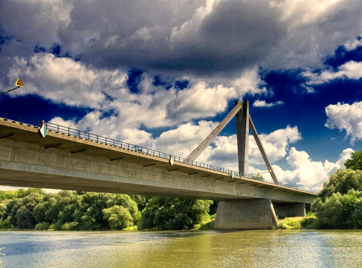 Metten Danube Bridge 