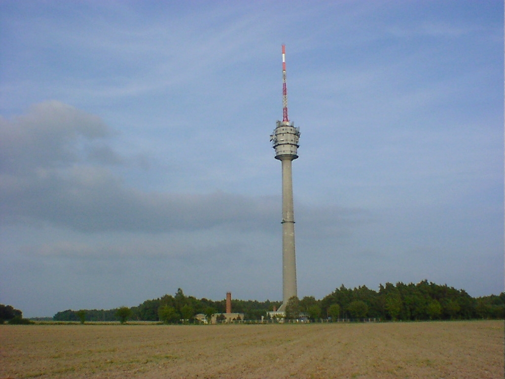 Dequede TV Tower 