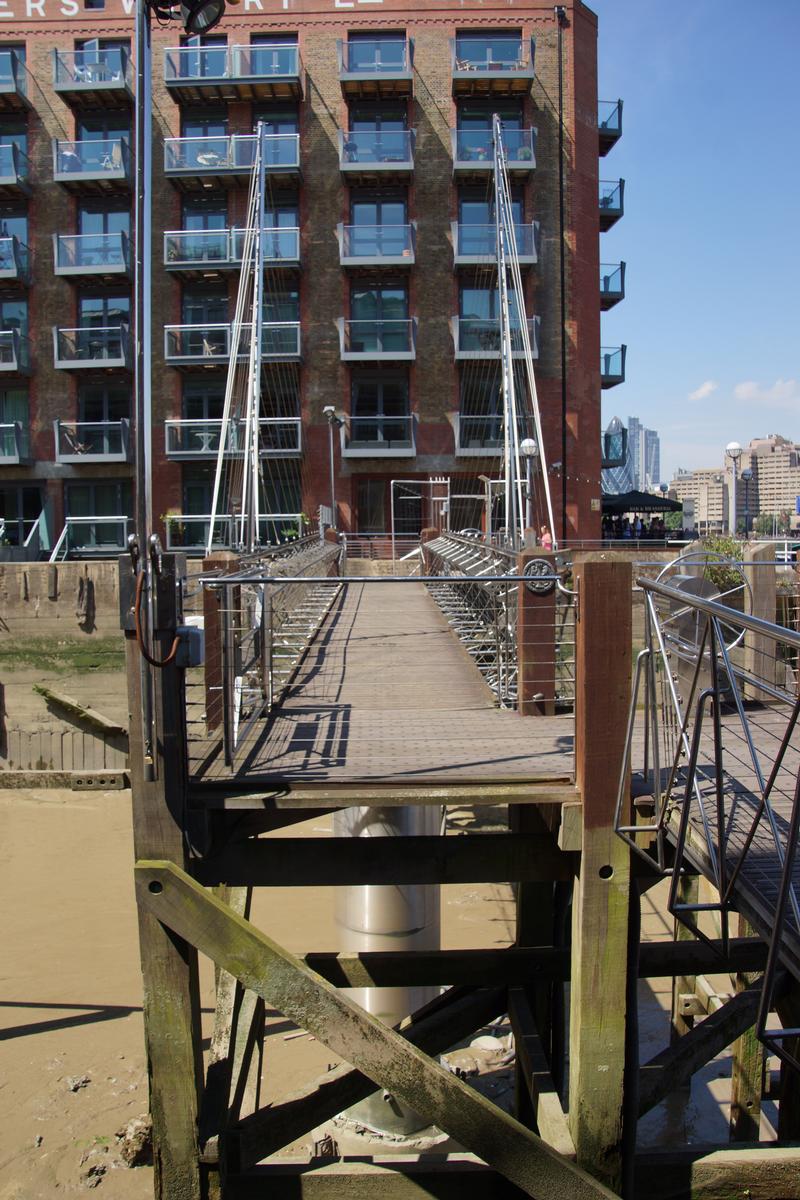 Saint Saviour's Dock Footbridge 