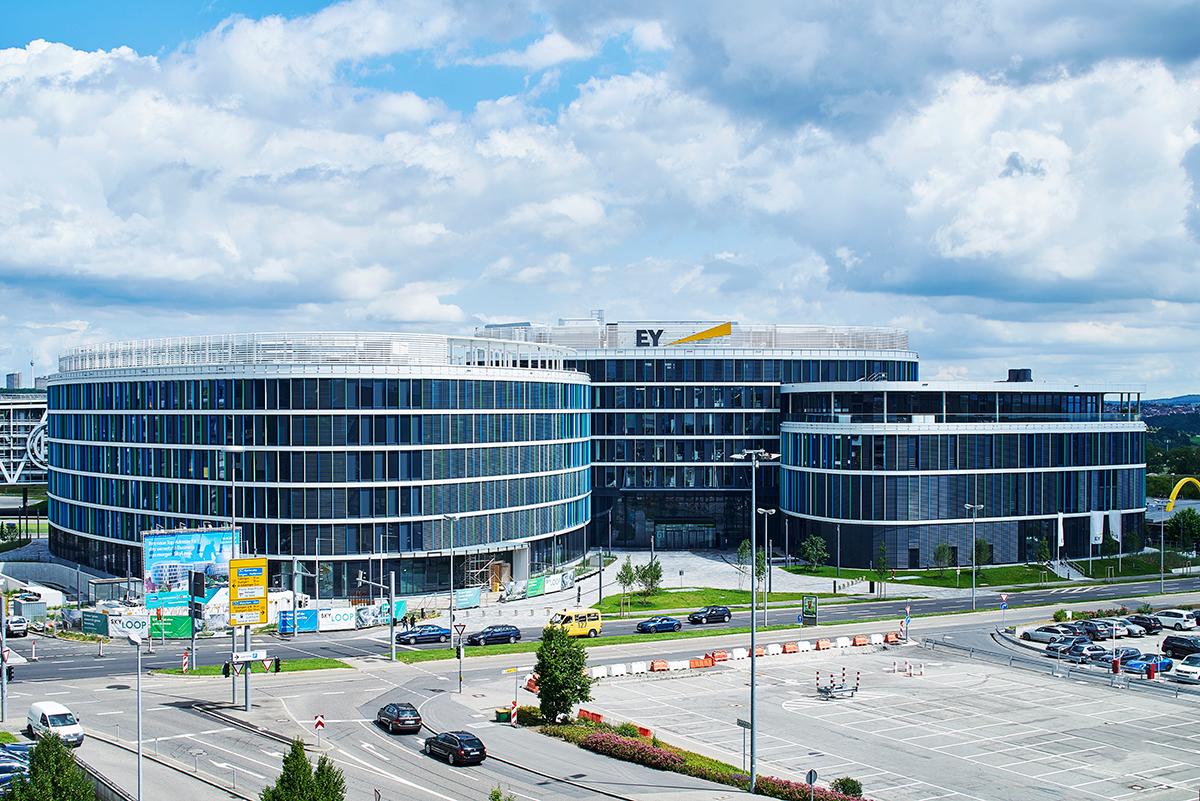 Skyloop Ernst & Young Headquarters 
