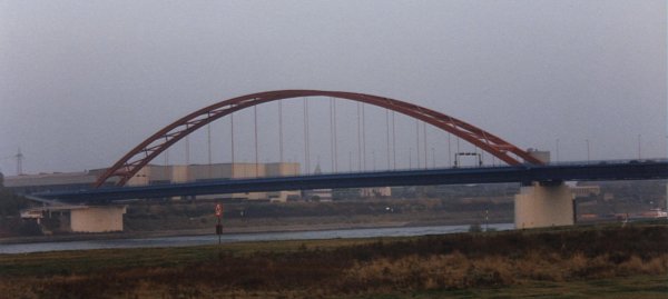 Brücke der Solidarität, Duisburg-Hochfeld 