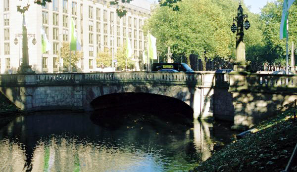 Brücke Benrather Straße/Steinstraße, Königsalle, Düsseldorf 