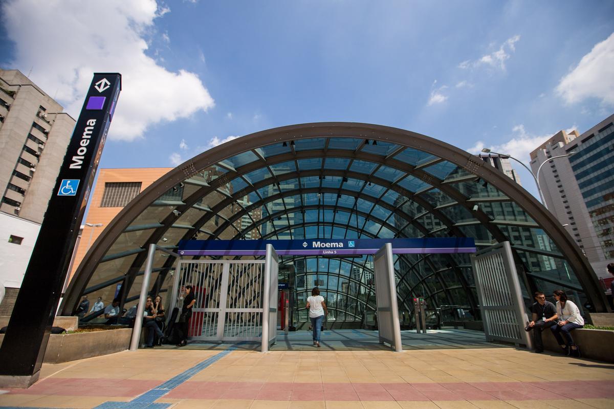 Metrobahnhof Moema 