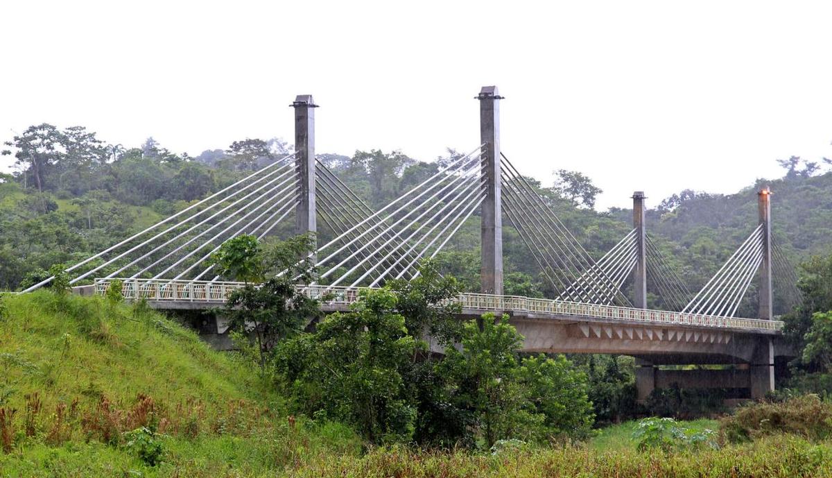 Brasilien-Peru-Integrationsbrücke 