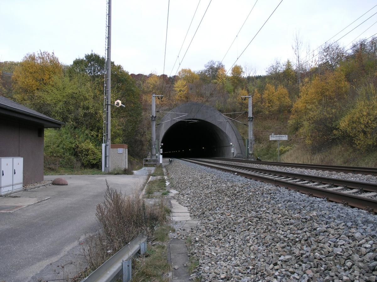 Westportal des Freudensteintunnels, Teil der der Schnellfahrstrecke Mannheim-Stuttgart 