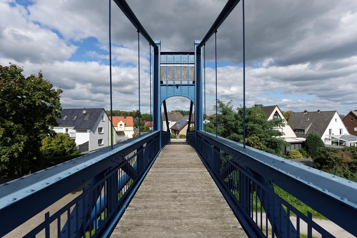 Schulweg Footbridge 