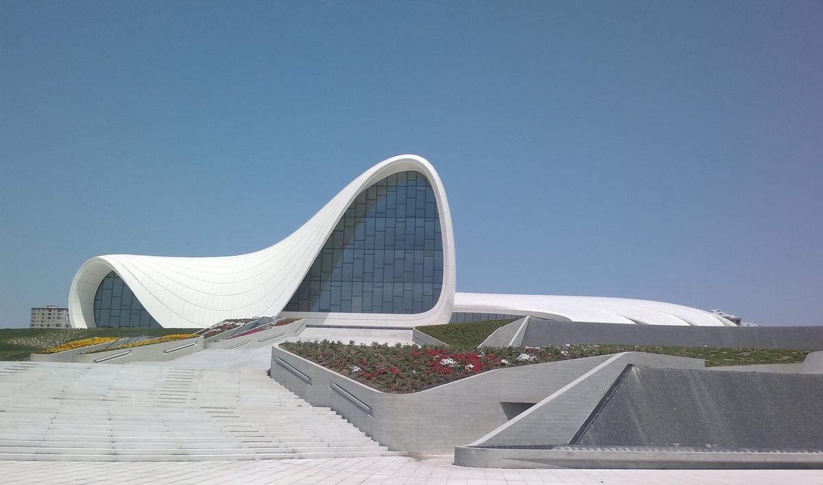 Heydar-Alijew-Kulturzentrum 