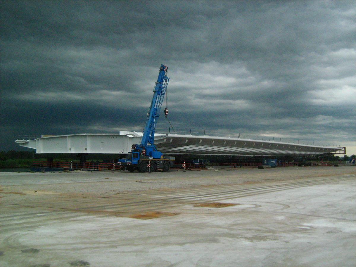 Pont Jacques-Chaban-Delmas 