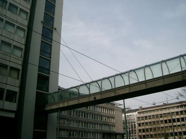 Commerzbank Verbindungssteg Dusseldorf Stadtmitte Structurae