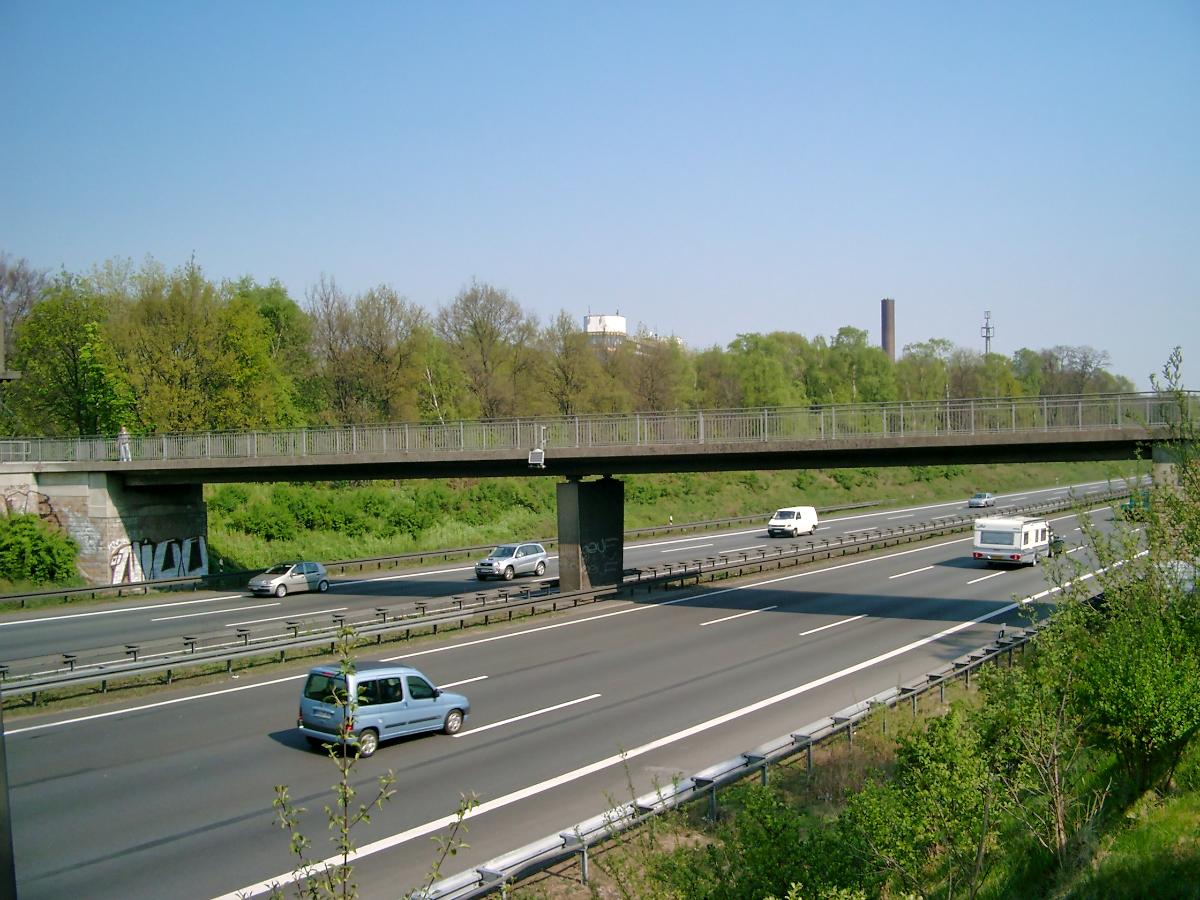Brücke am Aktienweg über die Autobahn A3, Duisburg 