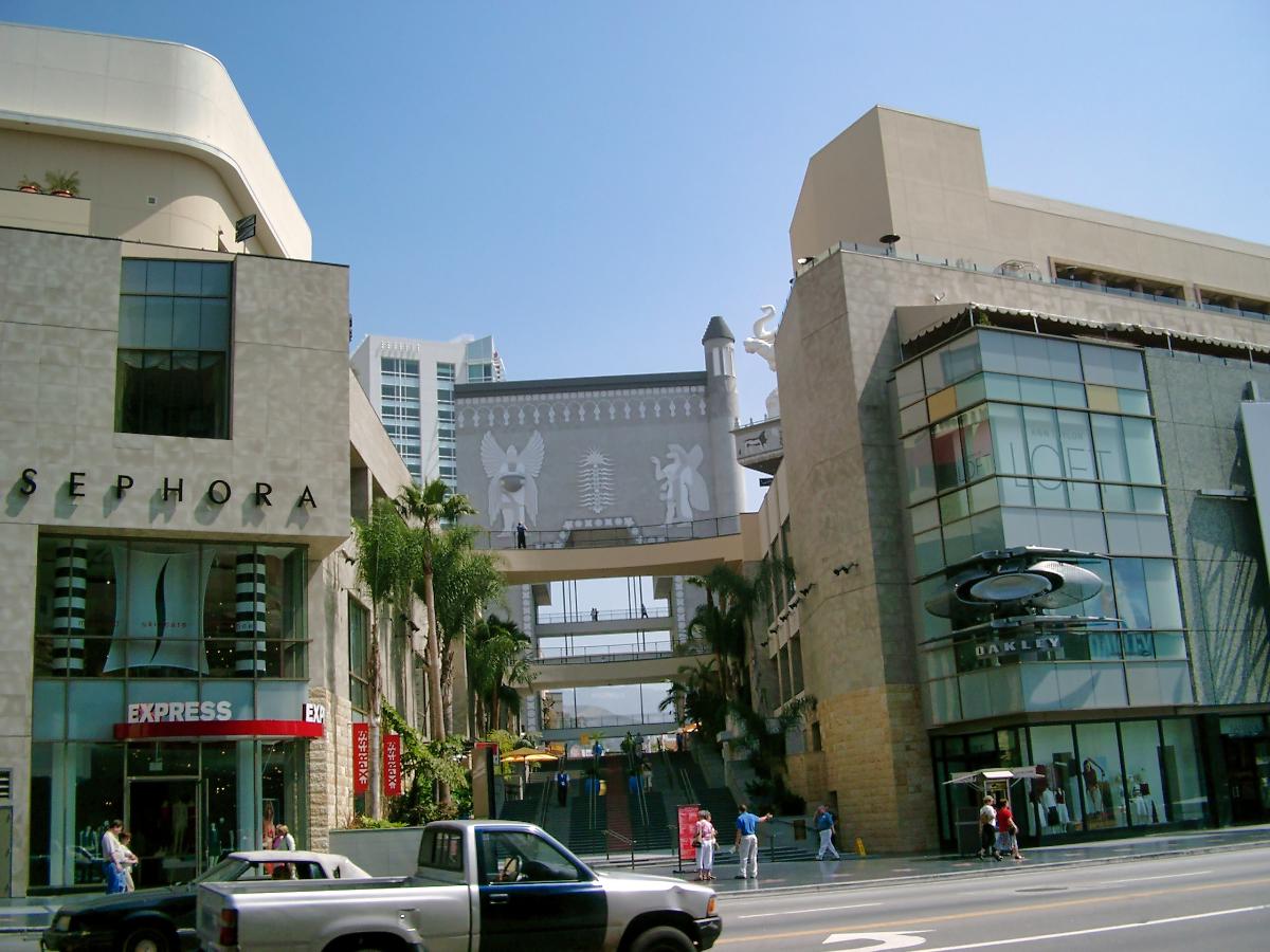 Hollywood & Highland Mall 