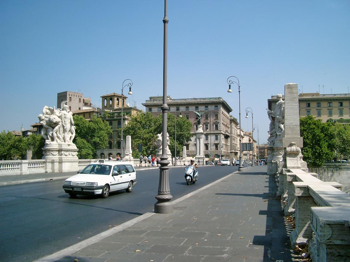 Ponte Vittorio Emmanuel II, Rom 